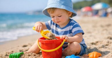 Pierwsze wakacje z niemowlakiem? Spakuj się bez paniki – kompletna lista i przydatne triki